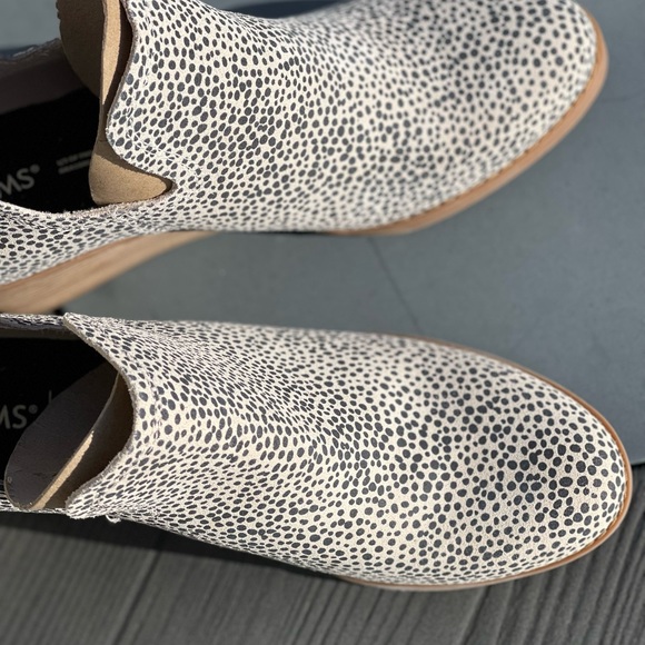 TOMS Women’s Kallie Wedge Bootie. - Picture 4 of 5